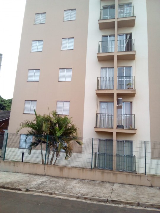 Apartamento c/03 dorms em Iracemapolis