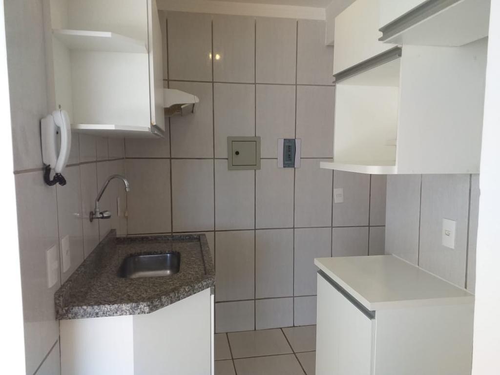 Apartamento à venda com 3 quartos, 66m² - Foto 4