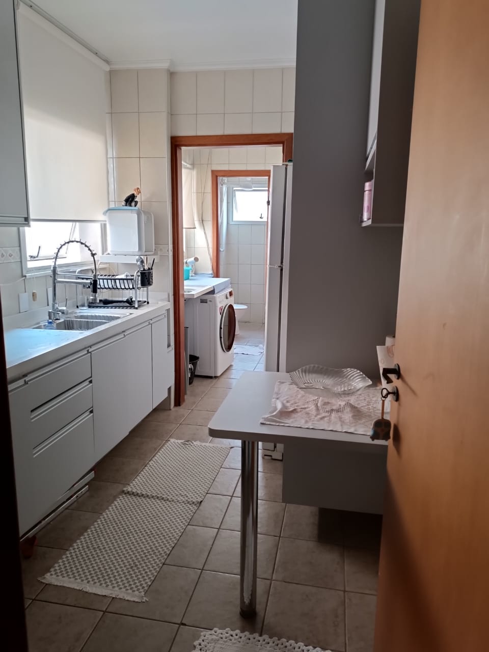 Apartamento à venda com 2 quartos, 84m² - Foto 3