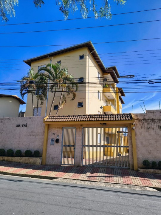 Apartamento Terreno no Edifício Ipê c/92m