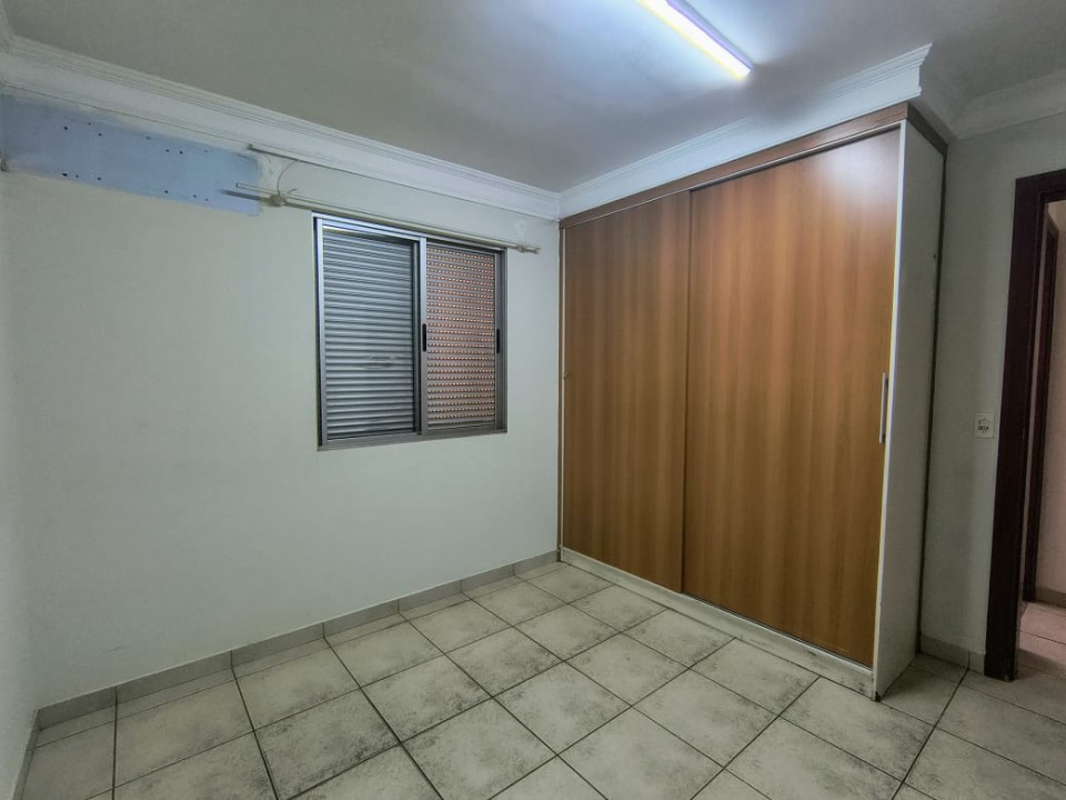 Apartamento Terreno no Edifício Ipê c/92m