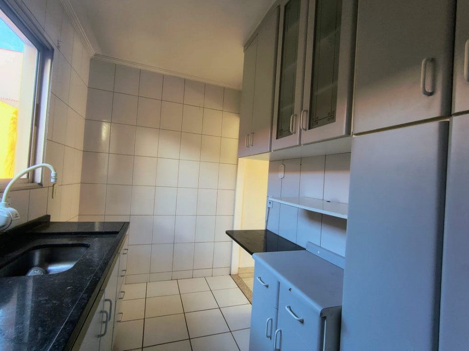 Apartamento Terreno no Edifício Ipê c/92m