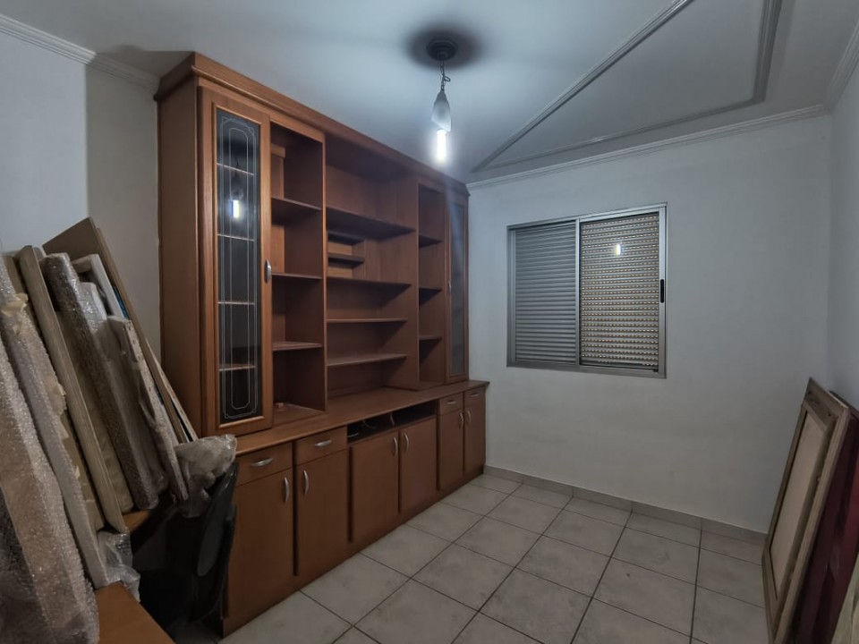 Apartamento Terreno no Edifício Ipê c/92m