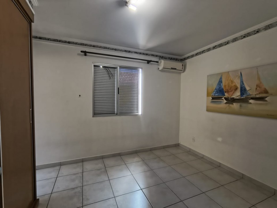 Apartamento Terreno no Edifício Ipê c/92m