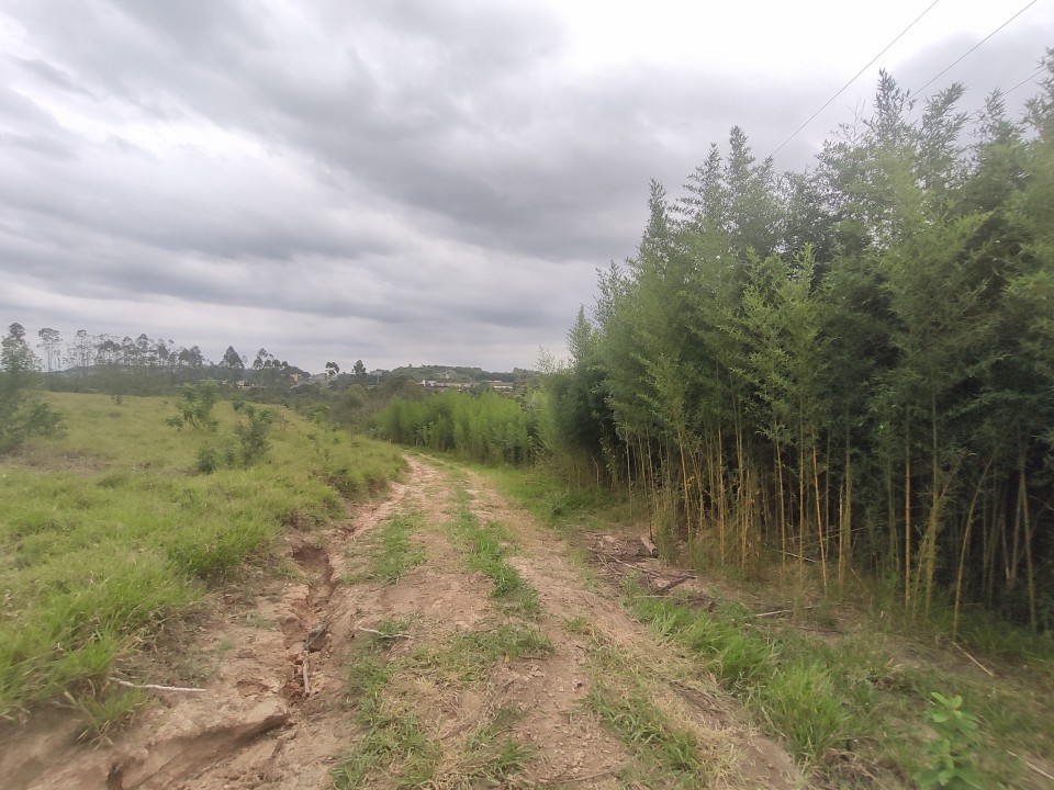 Área com 10 alqueires próximo da Anhanguera