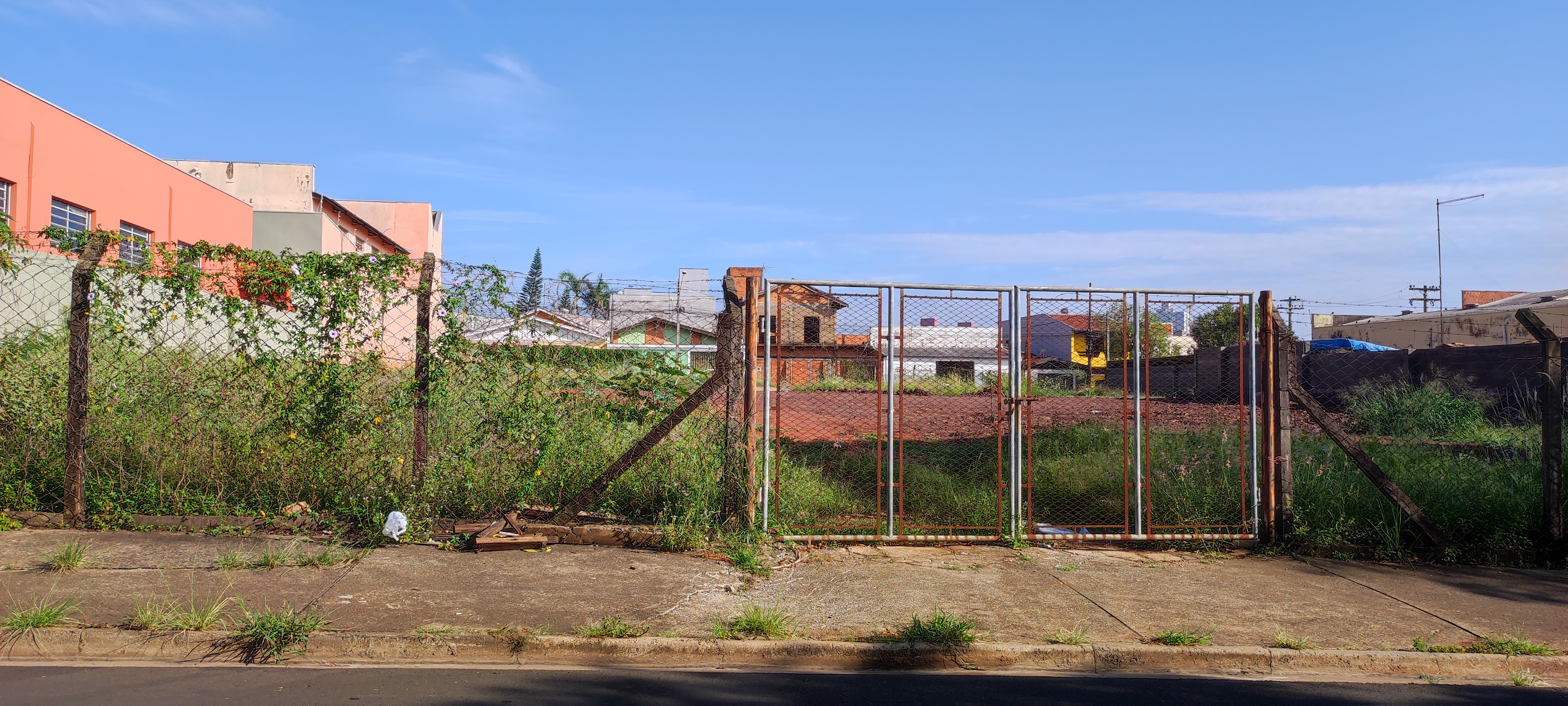 Loteamento e Condomínio à venda, 900m² - Foto 1