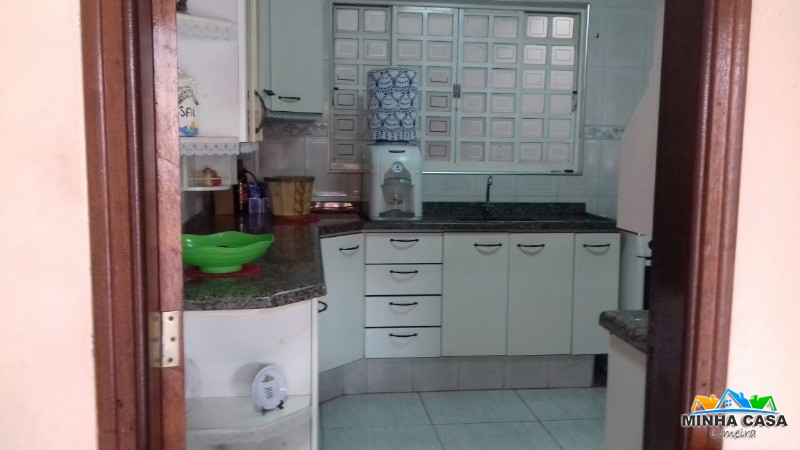 Casa à venda com 3 quartos, 200m² - Foto 11