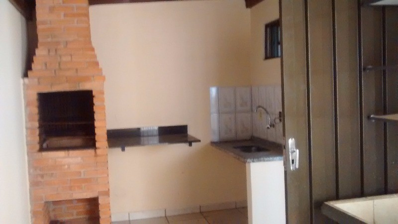 Sobrado à venda com 2 quartos, 200m² - Foto 5