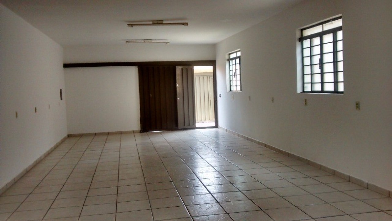 Sobrado c/02 dorms no Santina - oportunidade