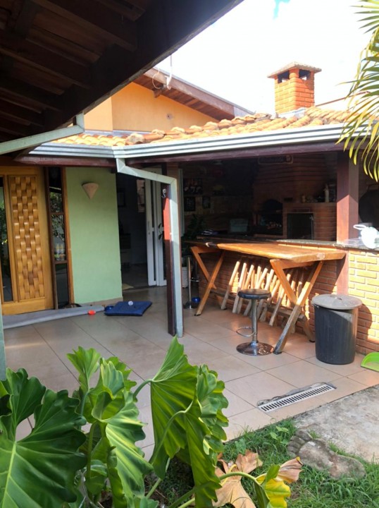 Casa c/03 dorms no Nobreville