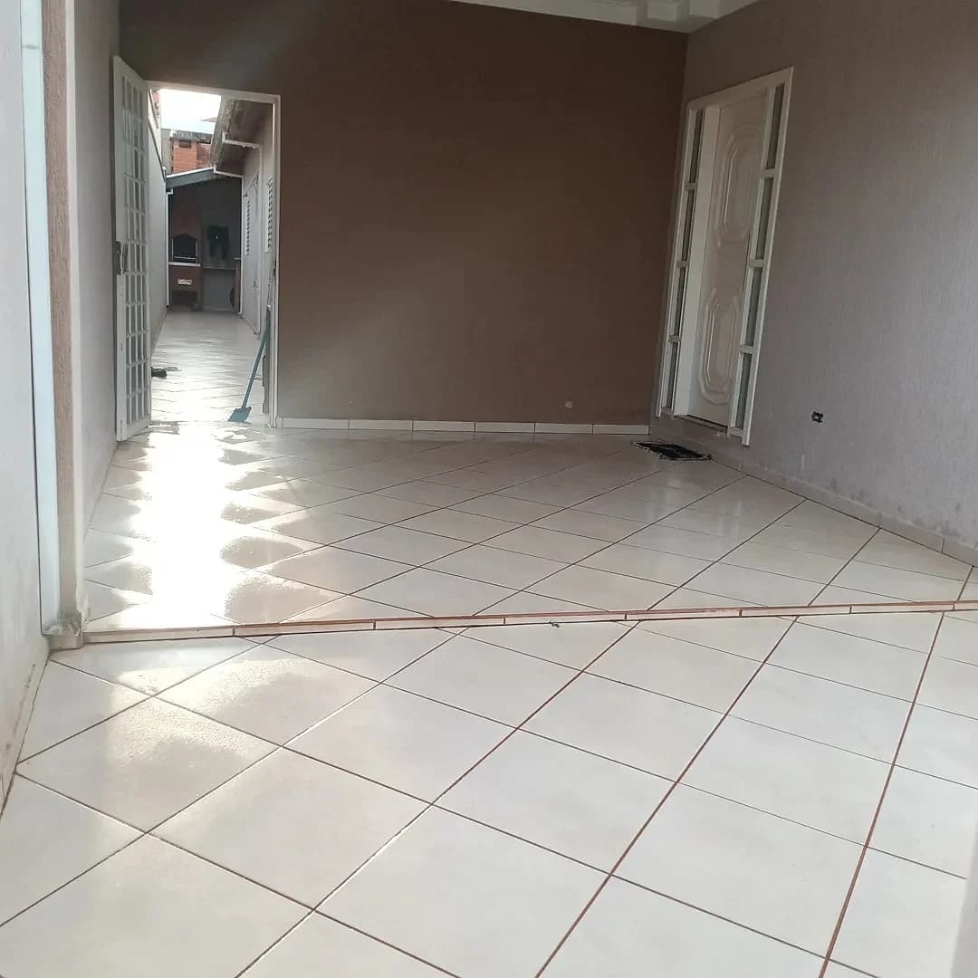 Casa à venda com 3 quartos, 200m² - Foto 4