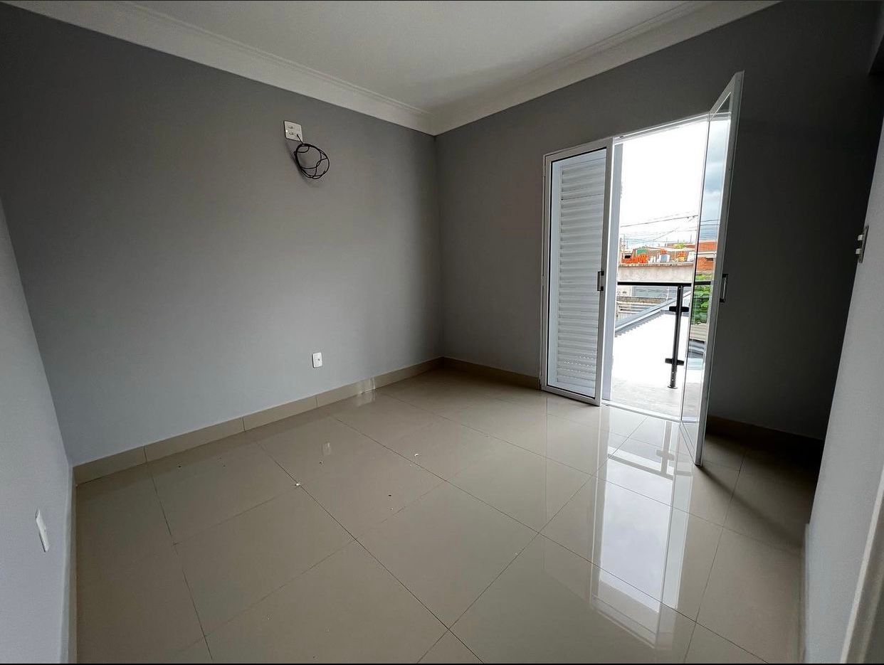 Sobrado à venda com 3 quartos, 200m² - Foto 7