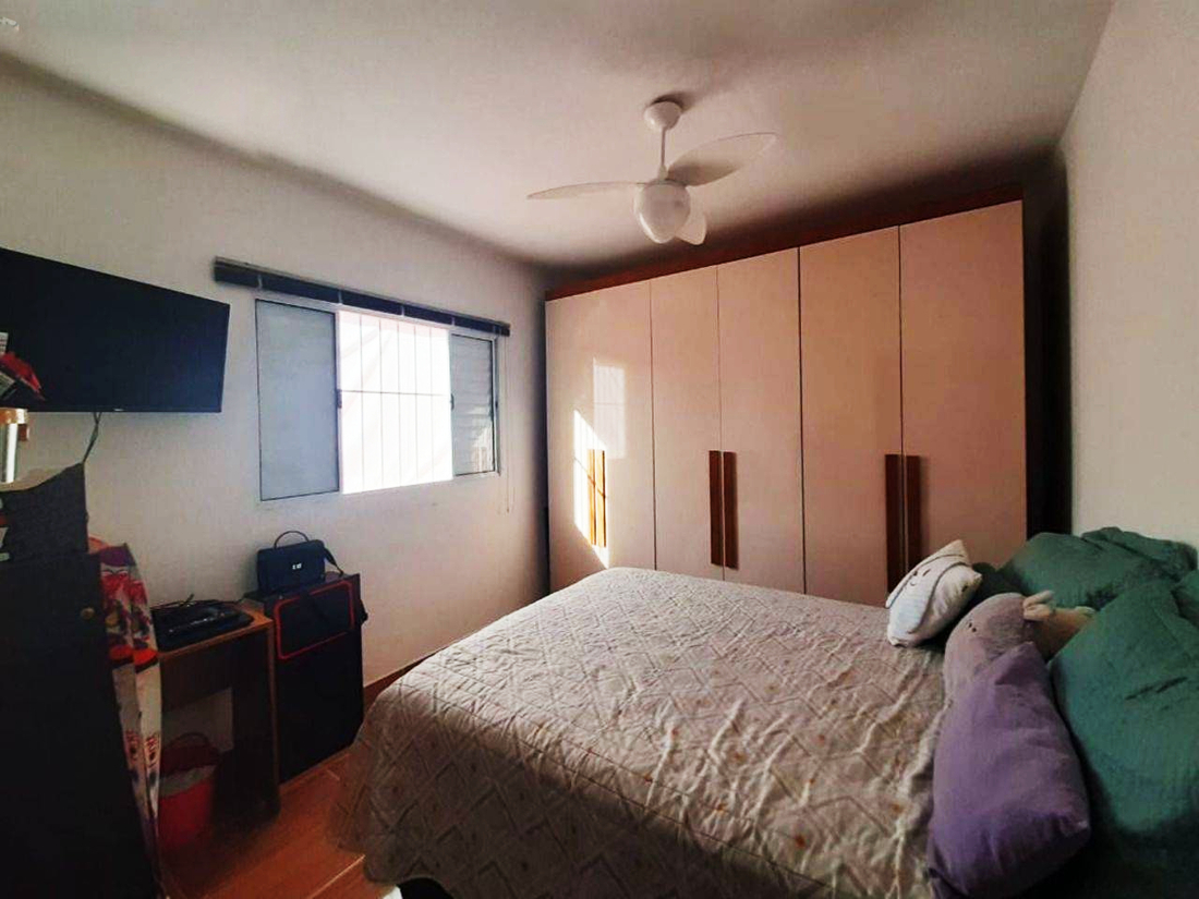 Casa à venda com 3 quartos, 300m² - Foto 6