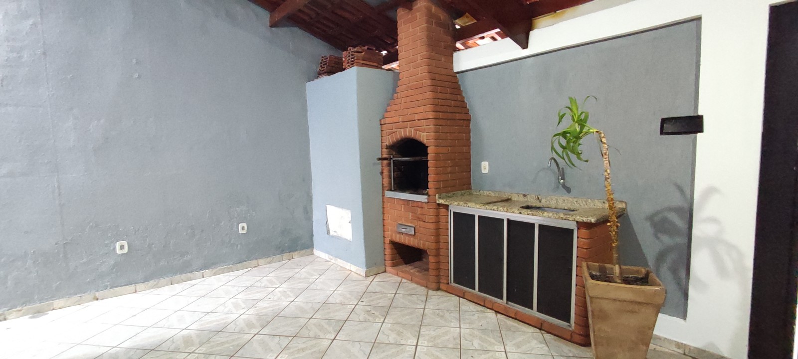 Casa c/02 dorms e edicula no Nsa Sra das Dores