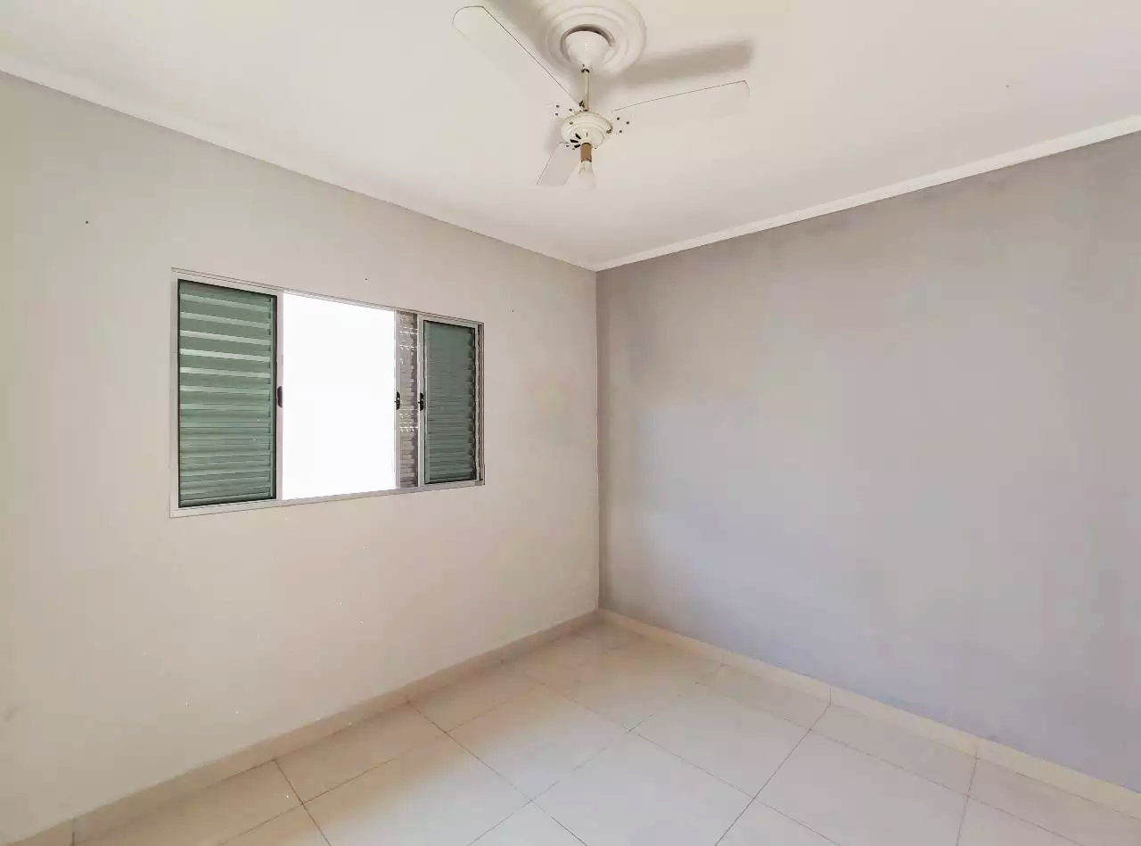 Casa à venda com 2 quartos, 140m² - Foto 5