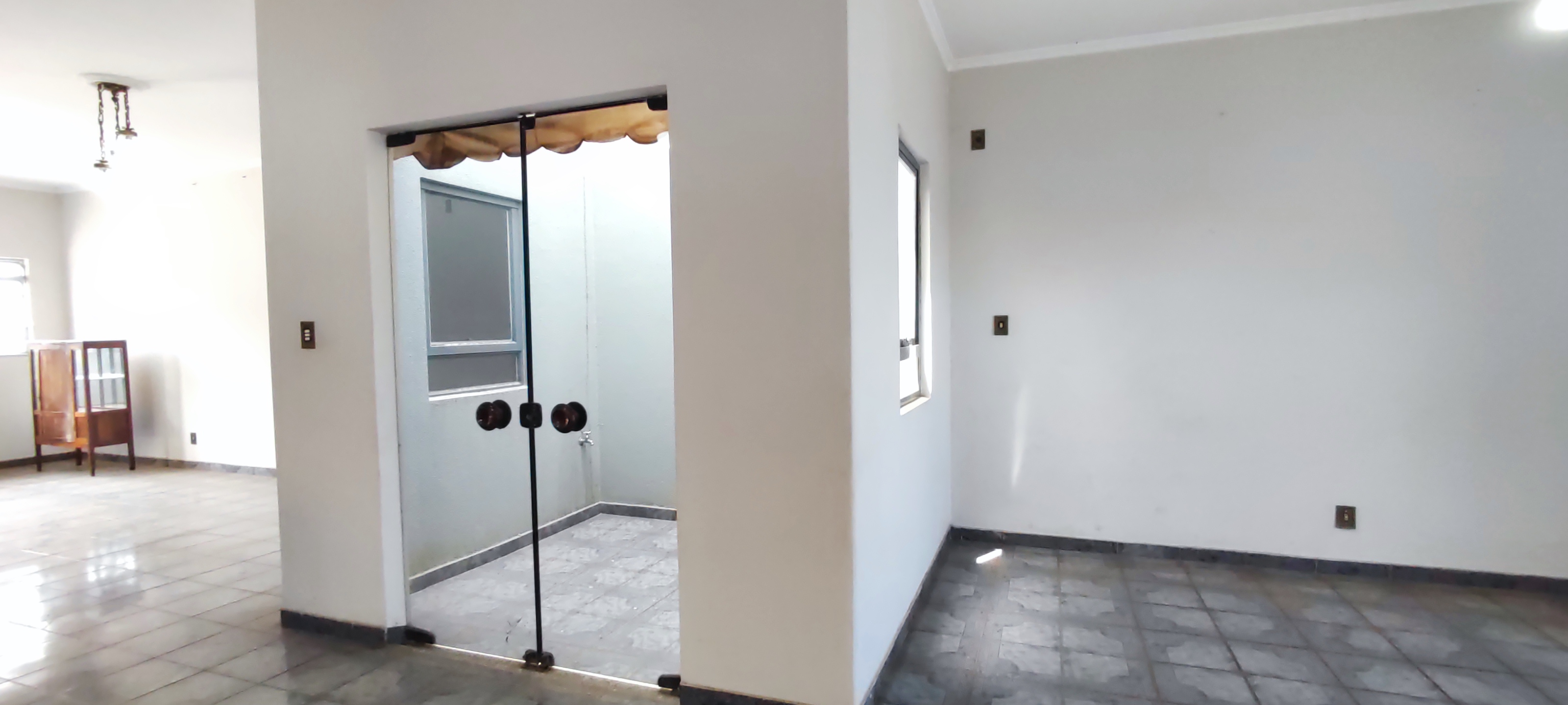 Sobrado à venda com 3 quartos, 250m² - Foto 25