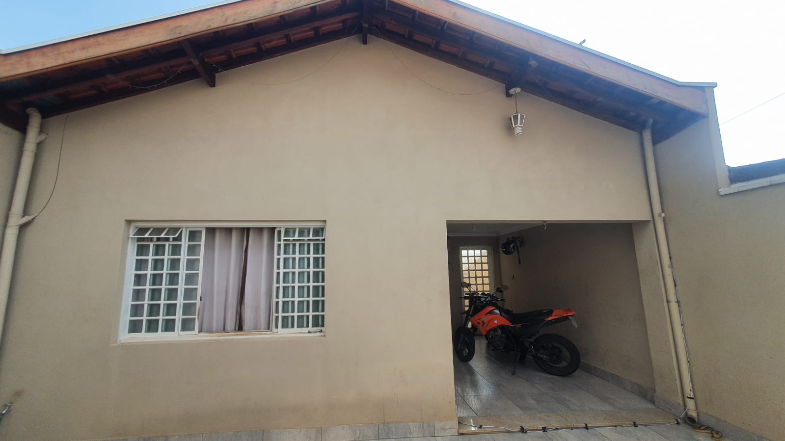 Casa à venda com 3 quartos, 140m² - Foto 1