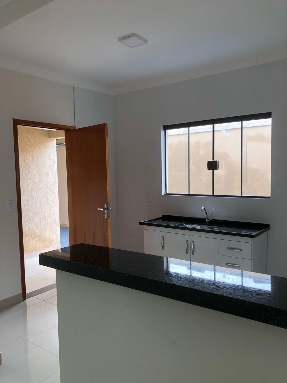 Casa à venda com 2 quartos, 200m² - Foto 8