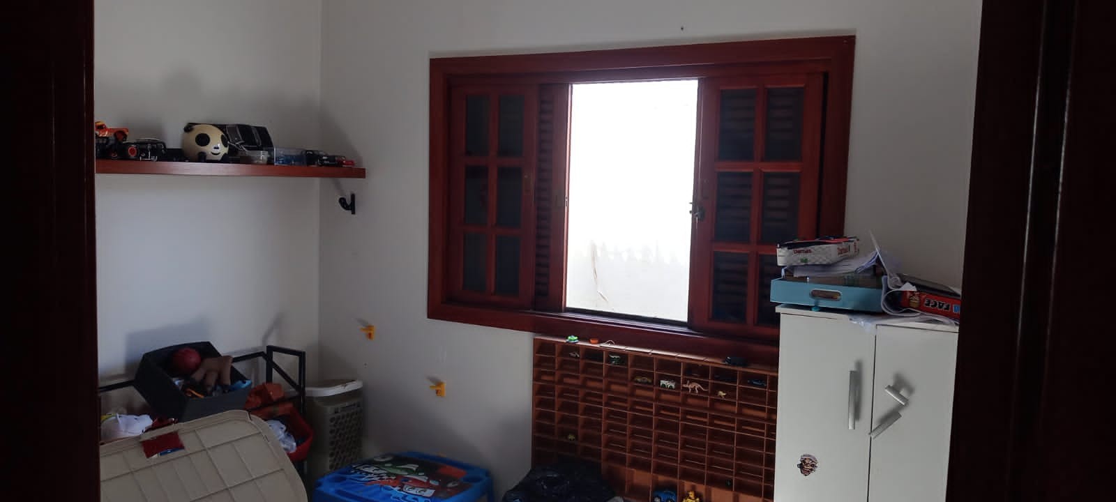 Casa c/03 dorms e suite na Vila Queiroz