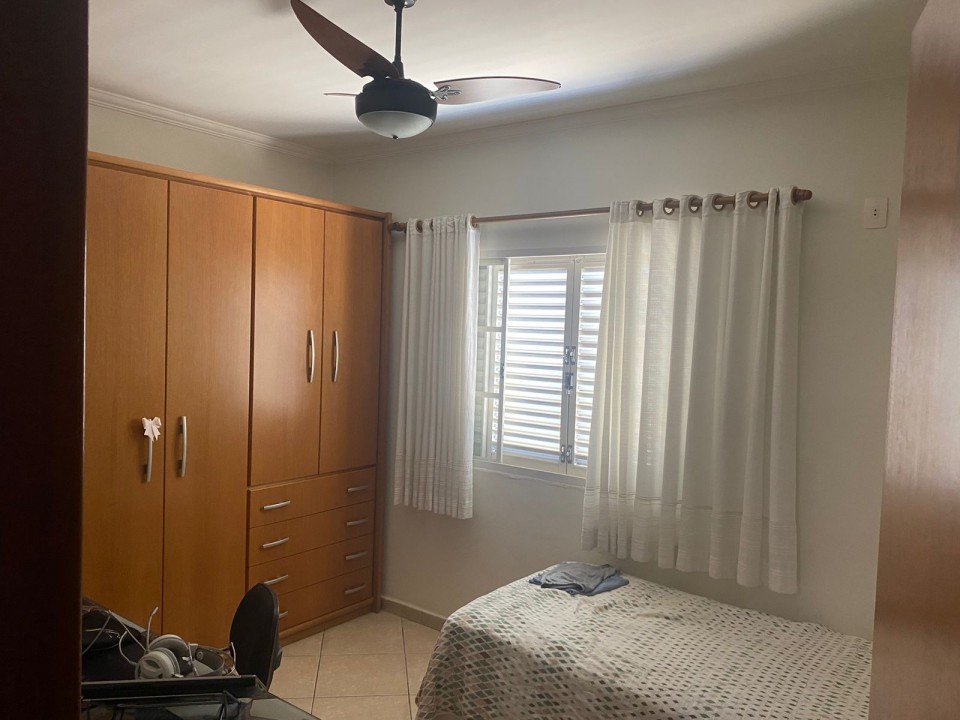 Casa c/03 dorms e suite no Egisto Ragazzo