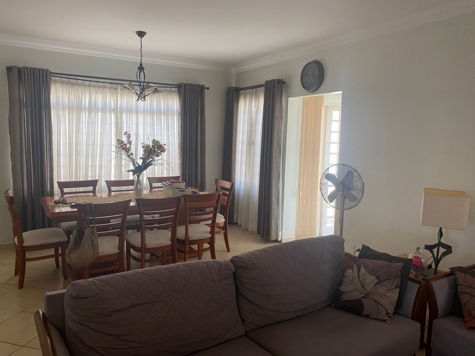 Casa c/03 dorms e suite no Egisto Ragazzo