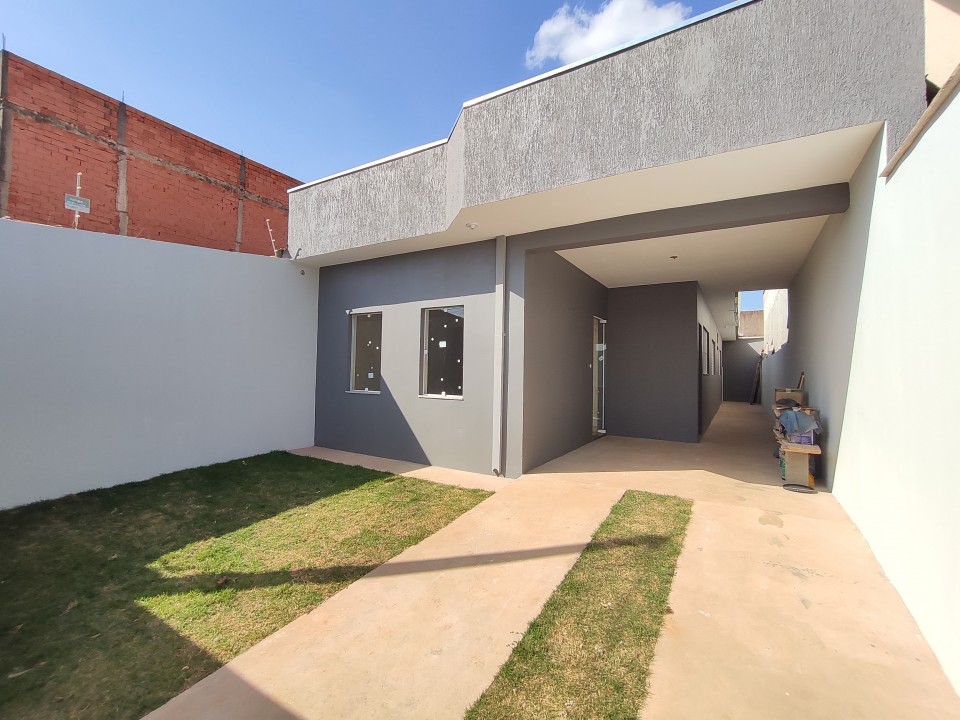 Casa à venda com 2 quartos, 168m² - Foto 2