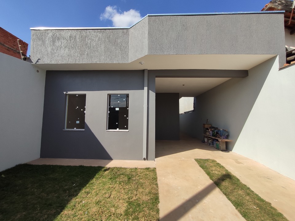 Casa à venda com 2 quartos, 168m² - Foto 1