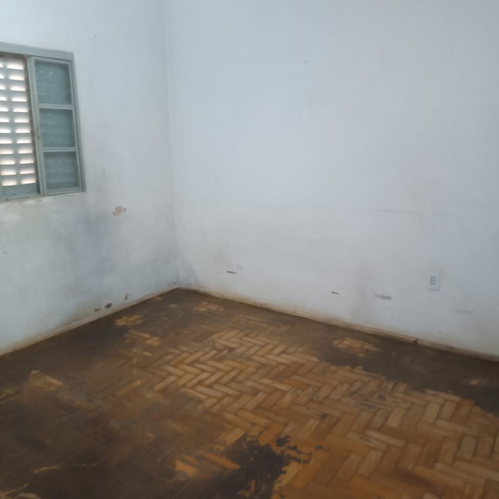 Casa c/02 dorms no PQ Novo Mundo em Limeira SP