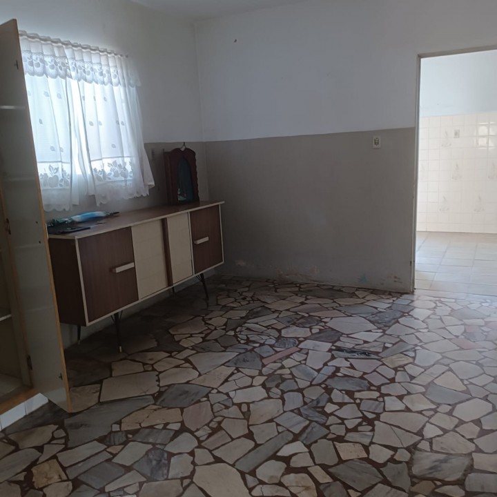 Casa c/02 dorms no PQ Novo Mundo em Limeira SP