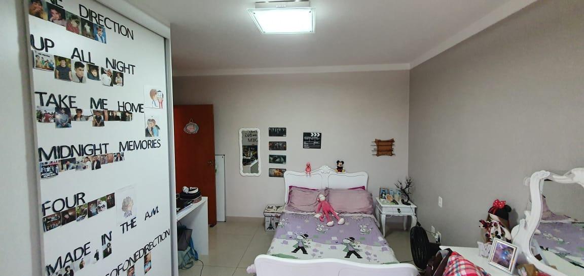 Sobrado à venda com 3 quartos, 270m² - Foto 8