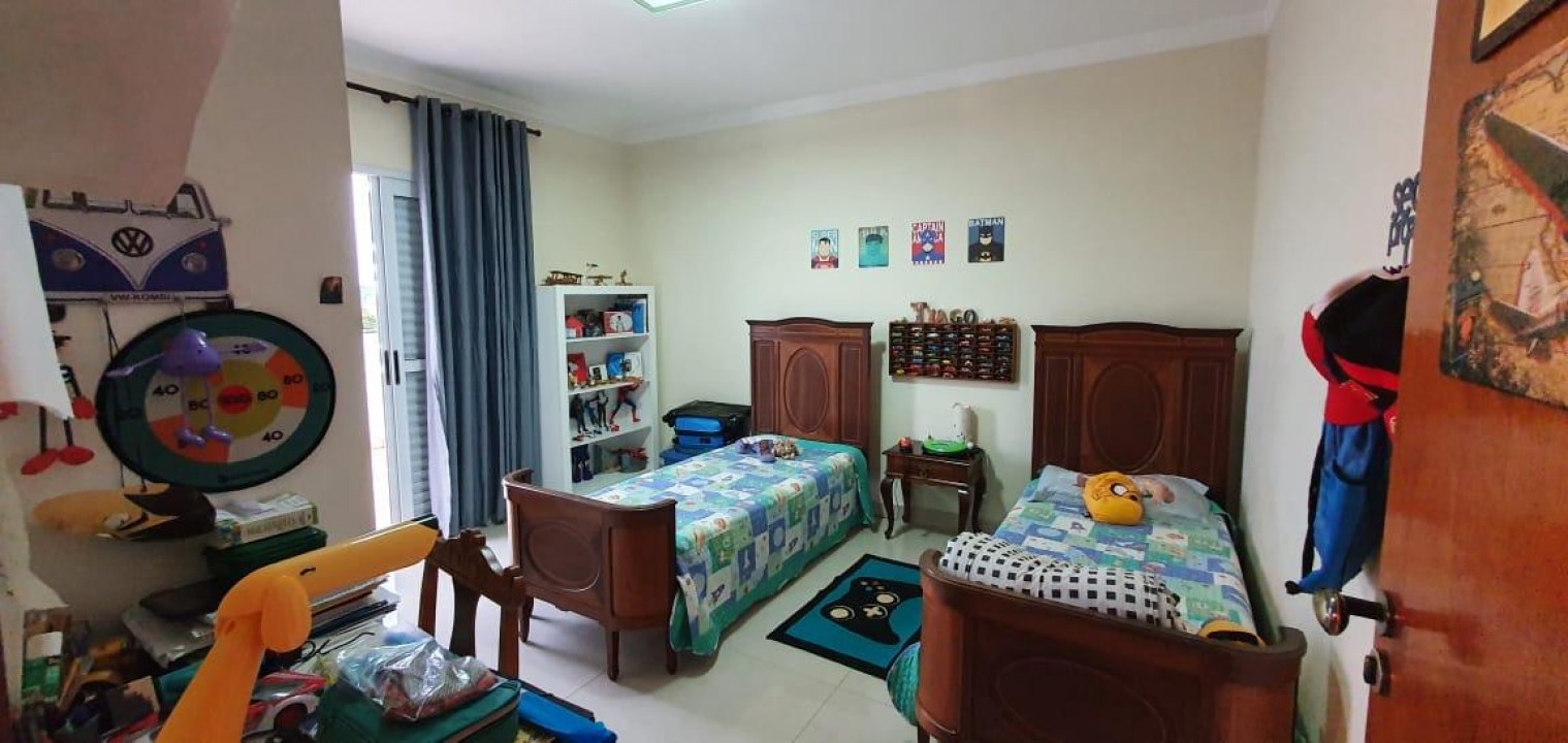 Casa c/03 dorms no Roland 3