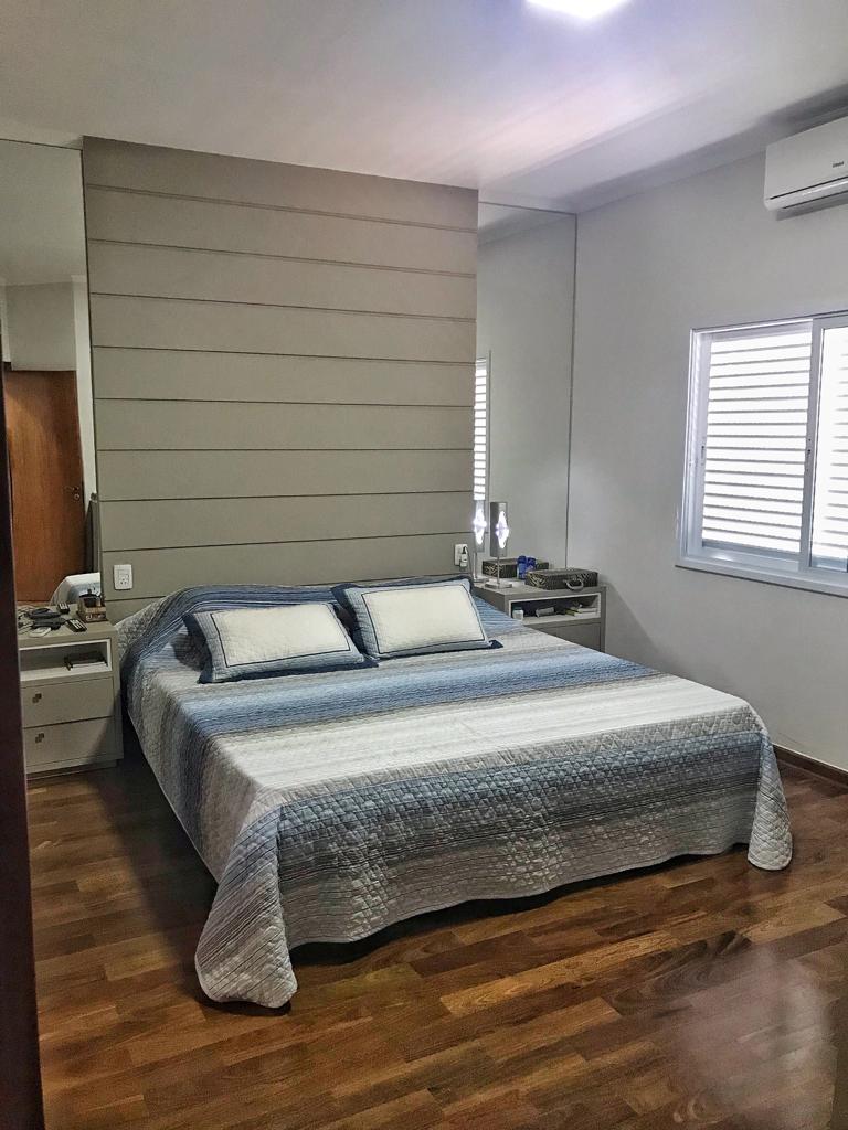 Casa de Condomínio à venda com 3 quartos, 360m² - Foto 10