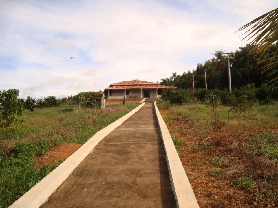Chácara com 32000m2 em Limeira
