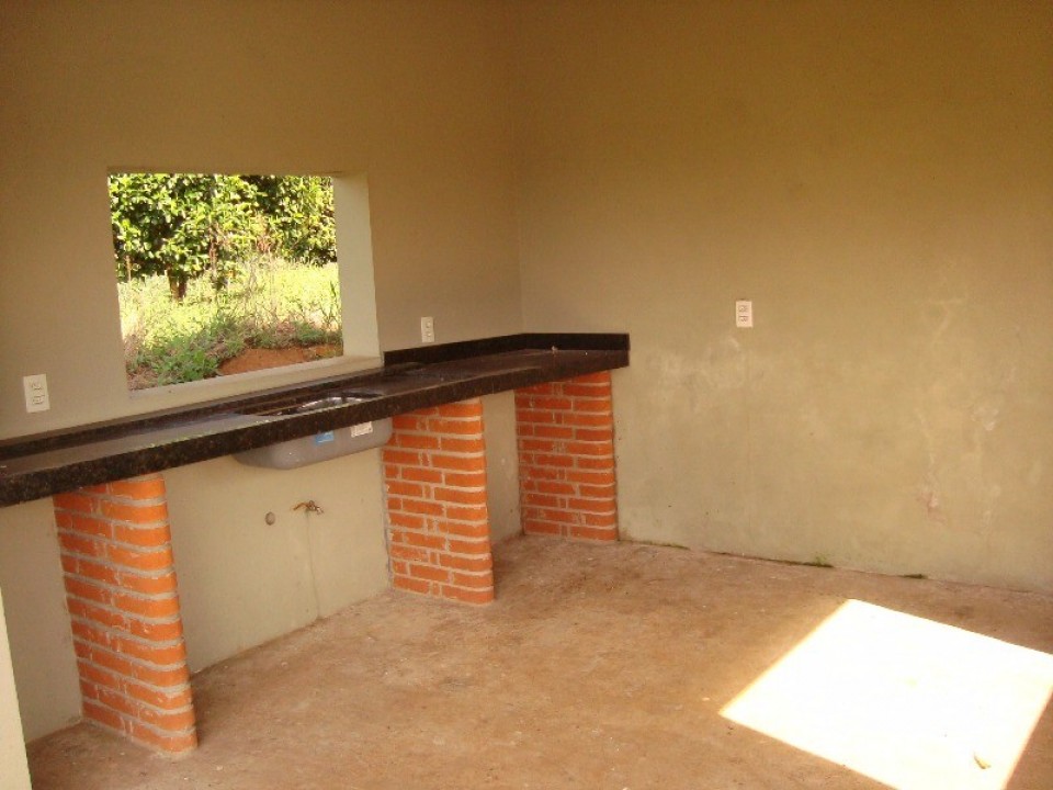 Chácara com 32000m2 em Limeira