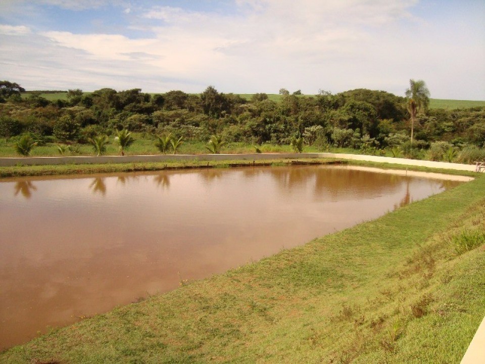 Chácara com 32000m2 em Limeira