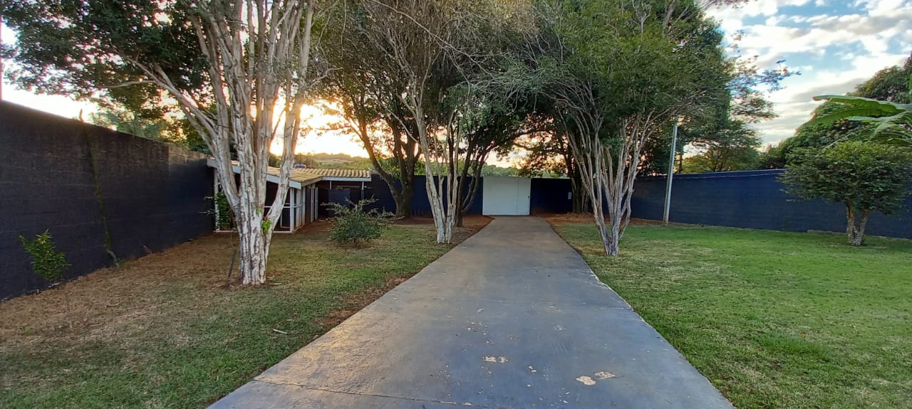 Fazenda à venda com 3 quartos, 1060m² - Foto 2