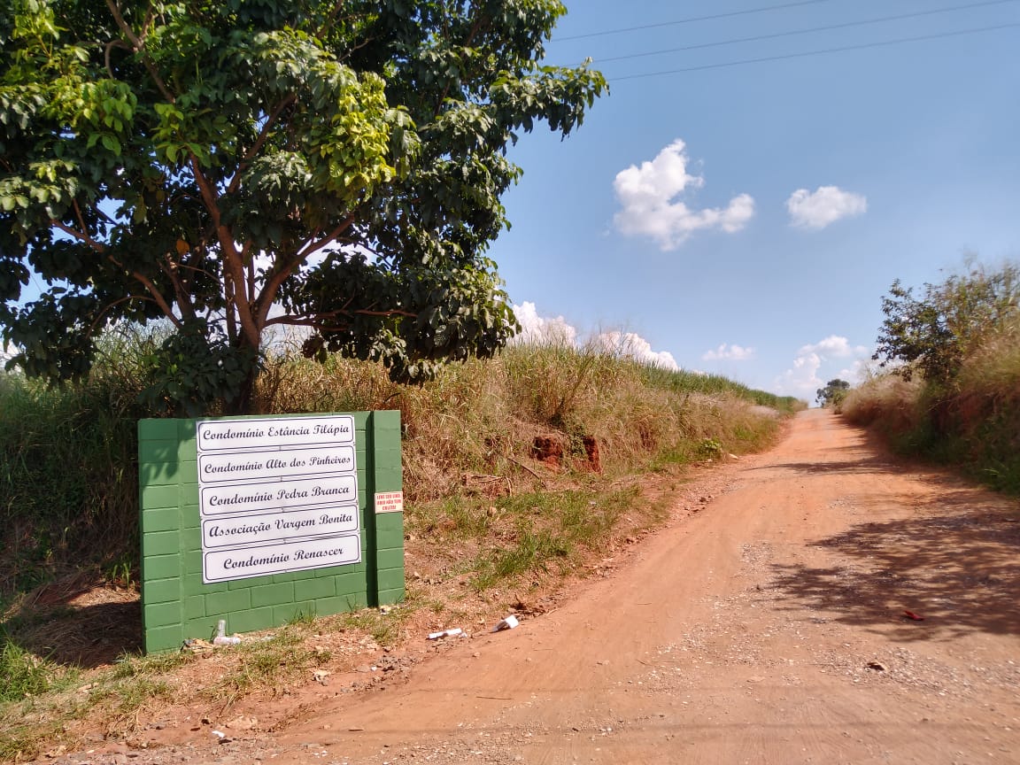 Fazenda à venda com 2 quartos, 1000m² - Foto 1