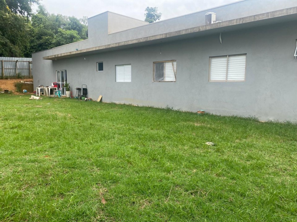 Chácara c/03 dorms em condomínio fechado