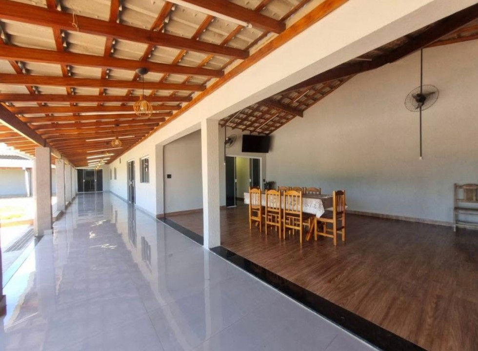 Chacara c/03 dorms sendo 2 suites em Limeira SP