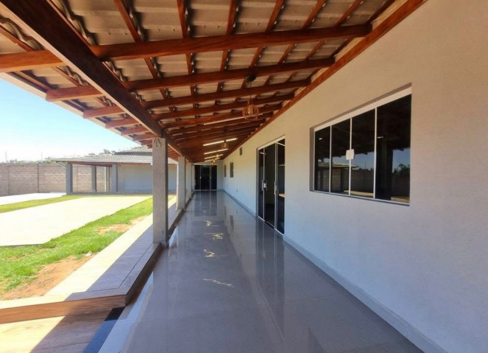 Chacara c/03 dorms sendo 2 suites em Limeira SP