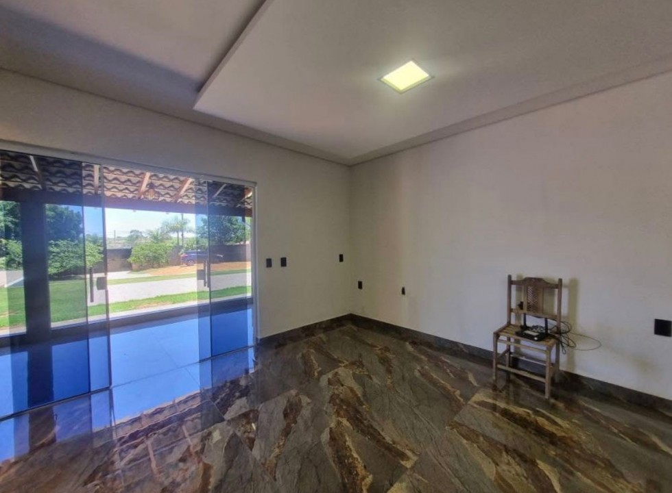 Chacara c/03 dorms sendo 2 suites em Limeira SP
